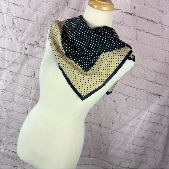 Talbots navy Tan Polka Dot square silk Scarf 21" made in italy classic office - Picture 1 of 5